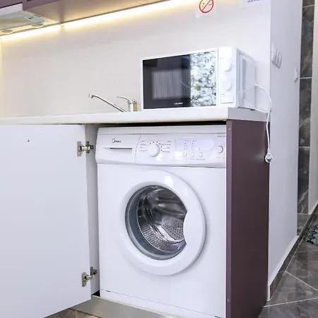 елеганс Sandanski