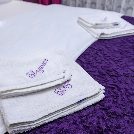 елеганс Apartment *